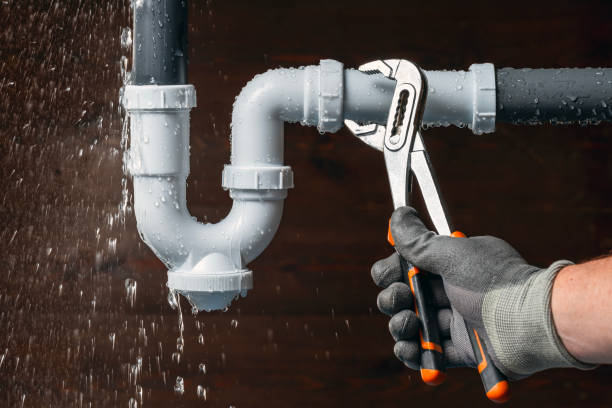 Professional Leak Detection technician working in Easthampton, MA